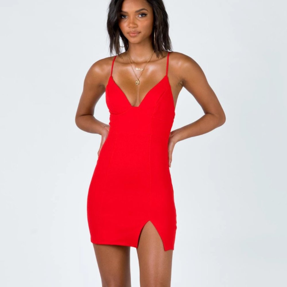 The Evey Dress Red